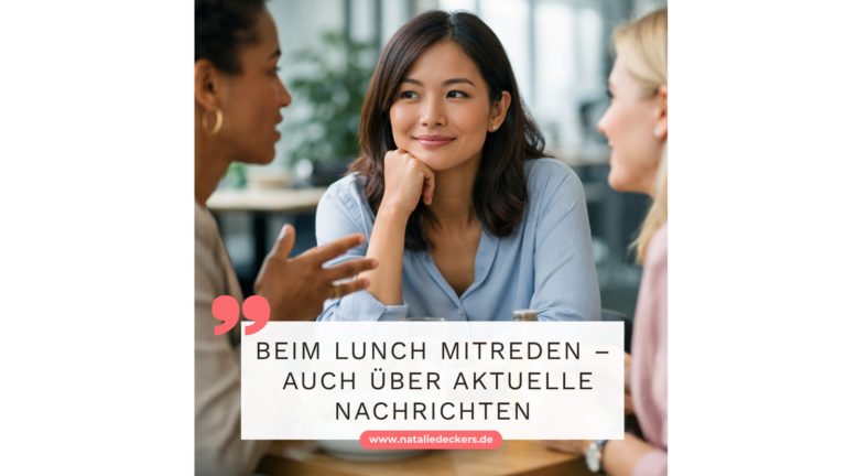 Frau im Gespräch mit Kolleginnen